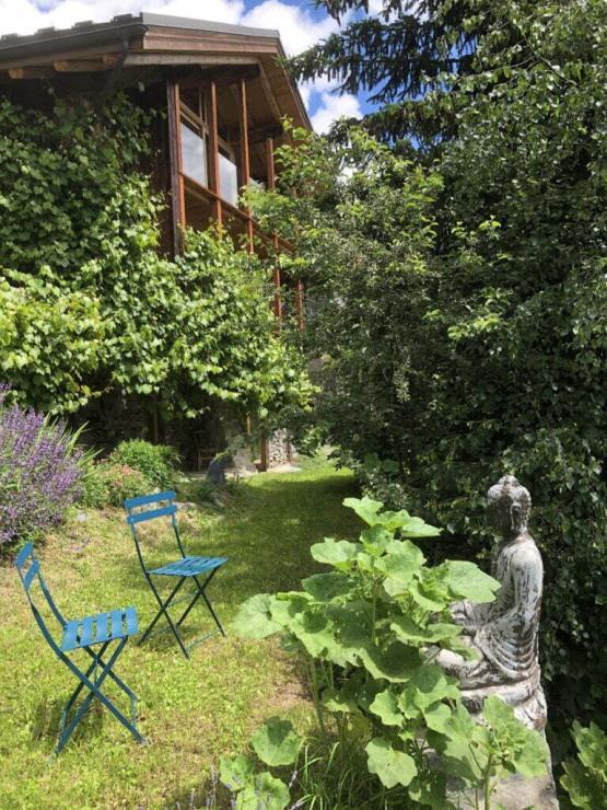 Constellation Familiales La Maison Bleue Lachenal